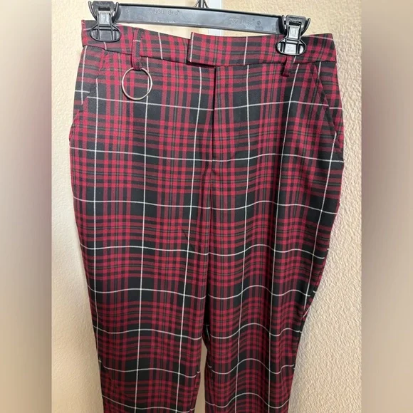 NWT - Hot Topic Merlot Plaid Straight Leg Pants - Size M - Picture 5 of 5